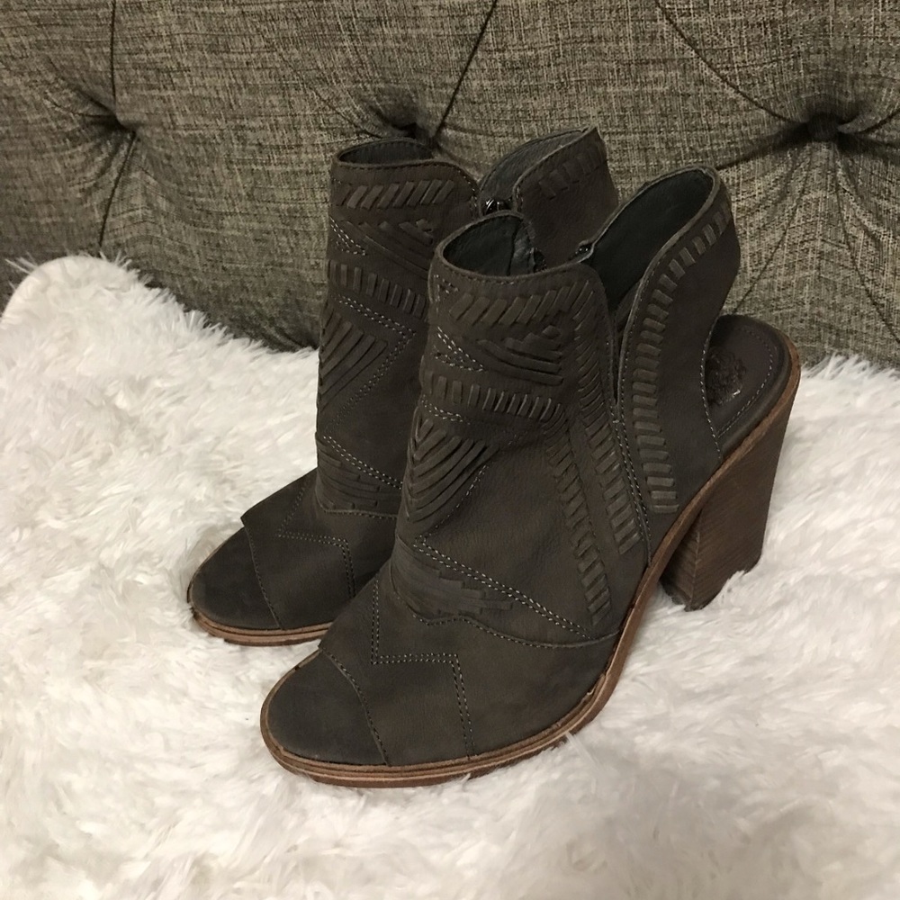 Vince Camuto Karinta Black heel Bootie
